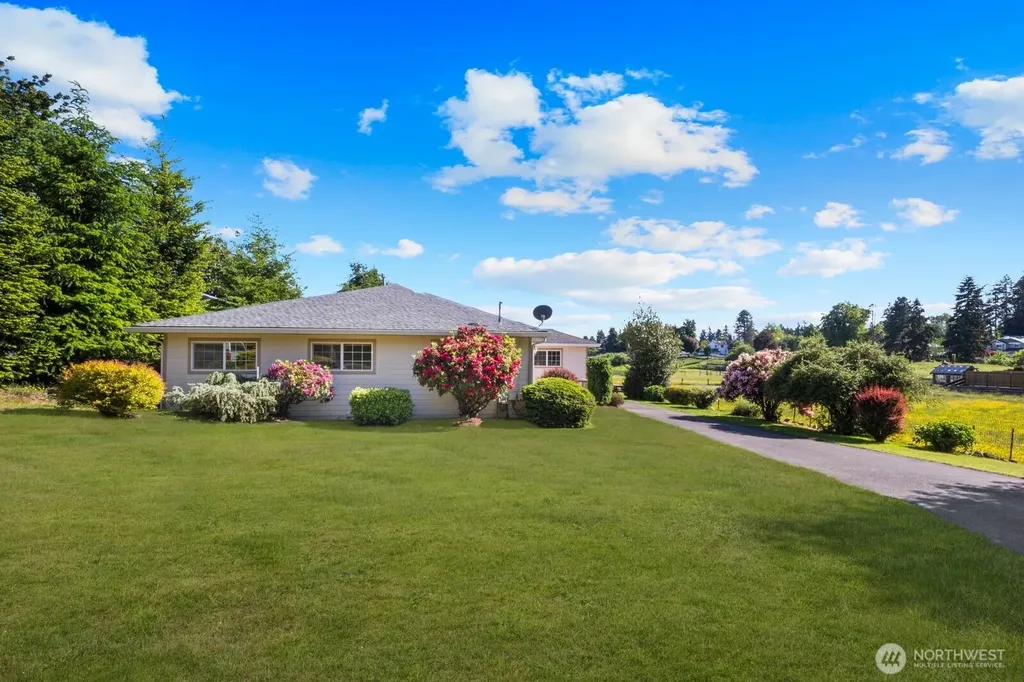 11524 36th Street E Edgewood WA 98372