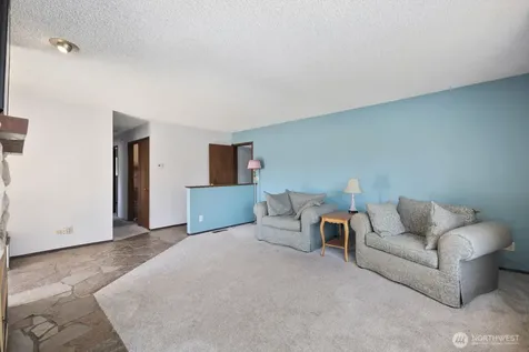 11524 36th Street E Edgewood WA 98372