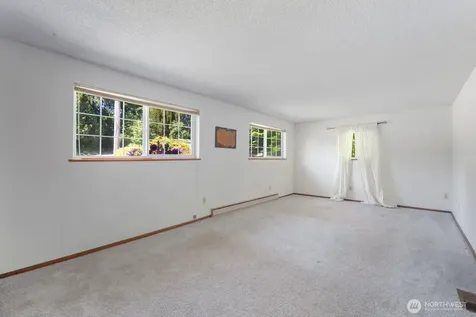 11524 36th Street E Edgewood WA 98372