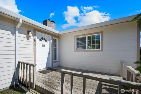11524 36th Street E Edgewood WA 98372
