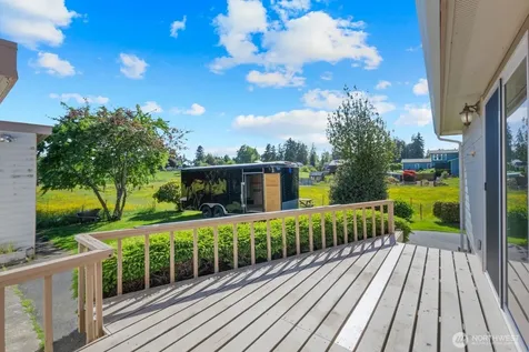 11524 36th Street E Edgewood WA 98372