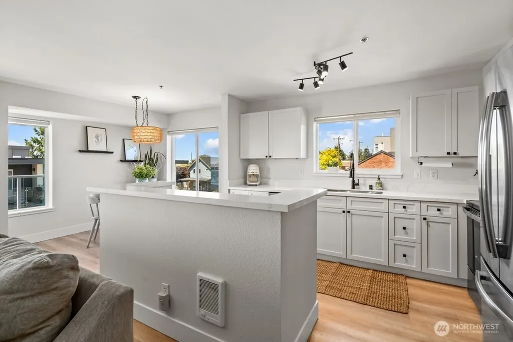 4409 California Avenue SW Seattle WA 98116