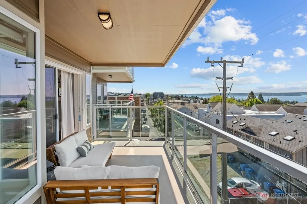 4409 California Avenue SW Seattle WA 98116