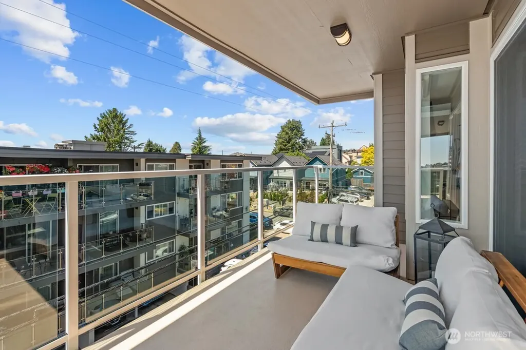 4409 California Avenue SW Seattle WA 98116
