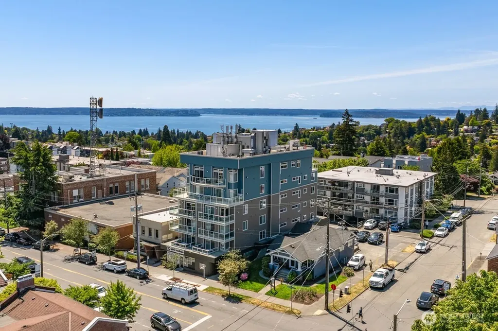 4409 California Avenue SW Seattle WA 98116