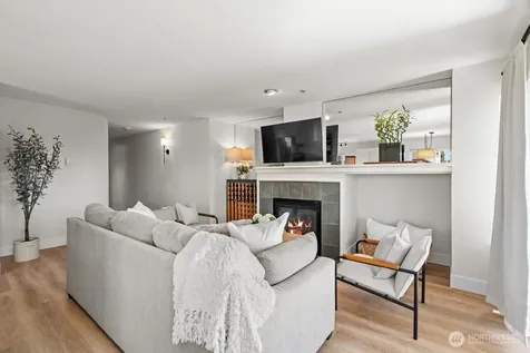 4409 California Avenue SW Seattle WA 98116