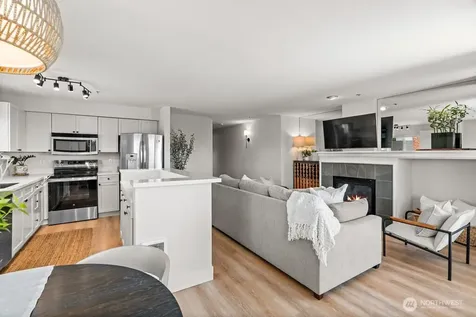 4409 California Avenue SW Seattle WA 98116
