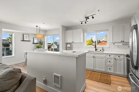 4409 California Avenue SW Seattle WA 98116