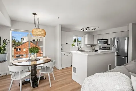 4409 California Avenue SW Seattle WA 98116