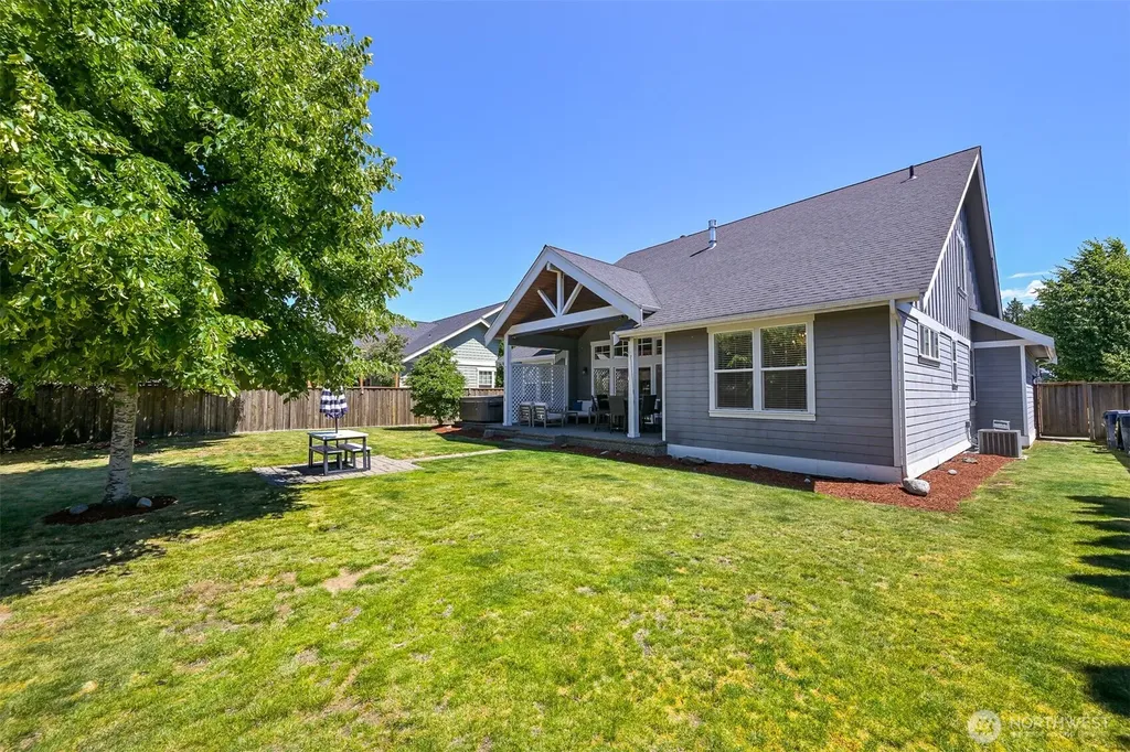 2113 Shea Street Lynden WA 98264
