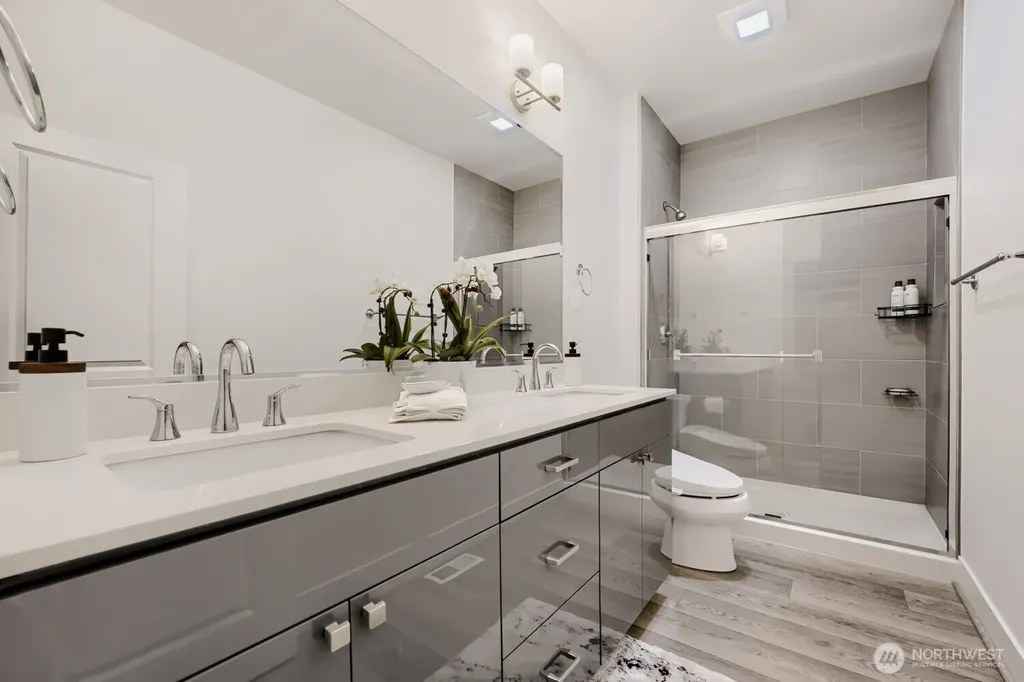 24503 NE 18th Street Sammamish WA 98074