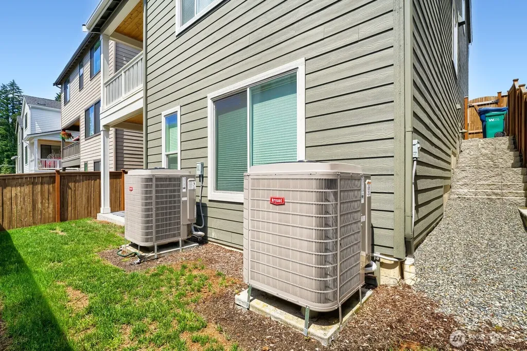 24503 NE 18th Street Sammamish WA 98074