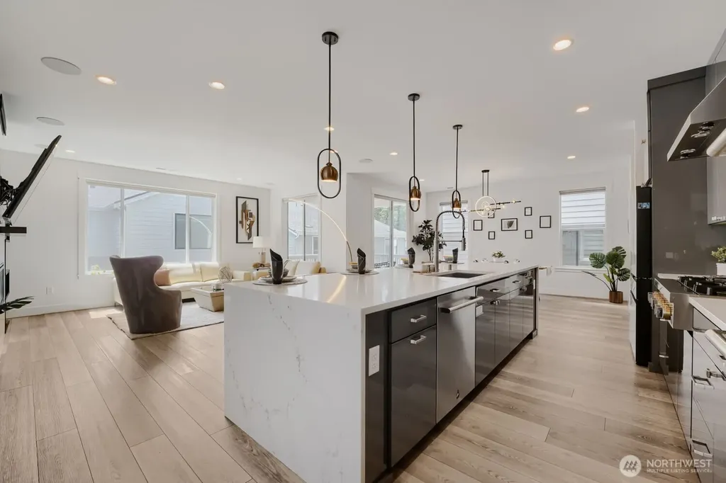 24503 NE 18th Street Sammamish WA 98074