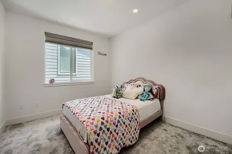 24503 NE 18th Street Sammamish WA 98074