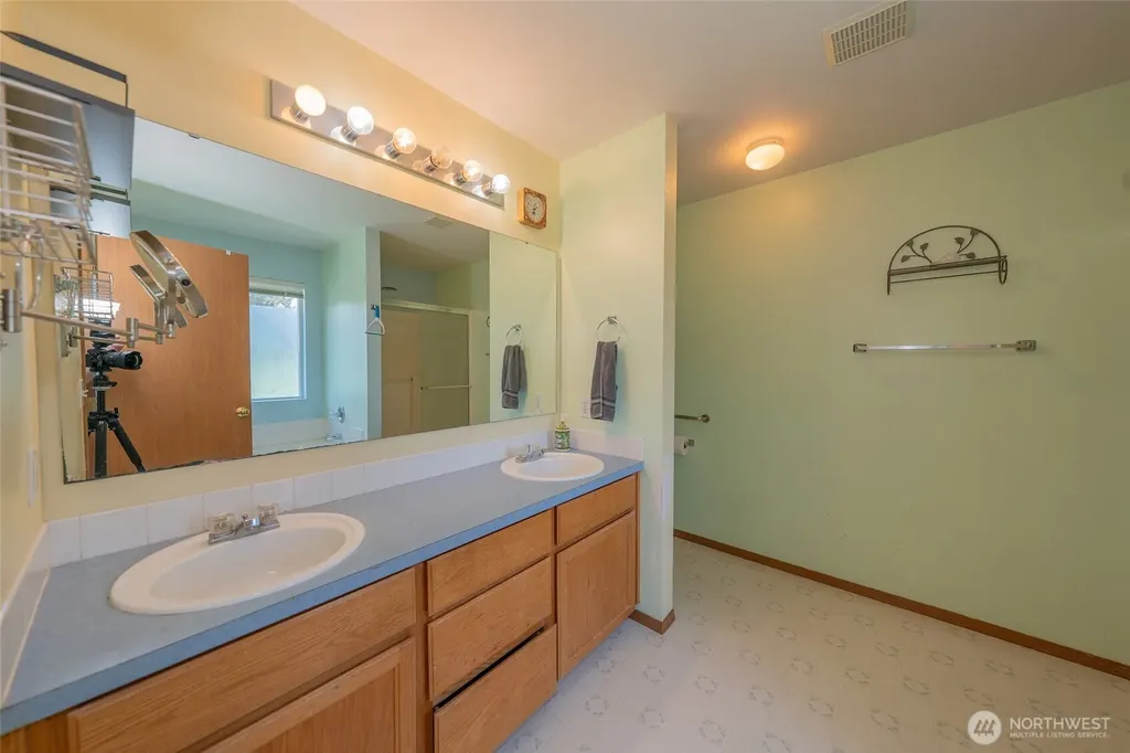 15301 105th Avenue SE Yelm WA 98597