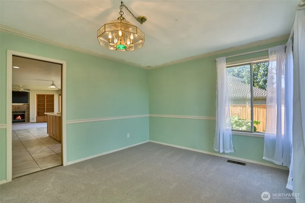 14542 SE 243rd Place Kent WA 98042