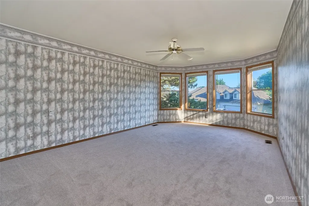 14542 SE 243rd Place Kent WA 98042