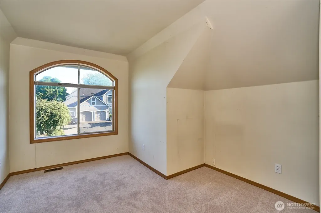 14542 SE 243rd Place Kent WA 98042