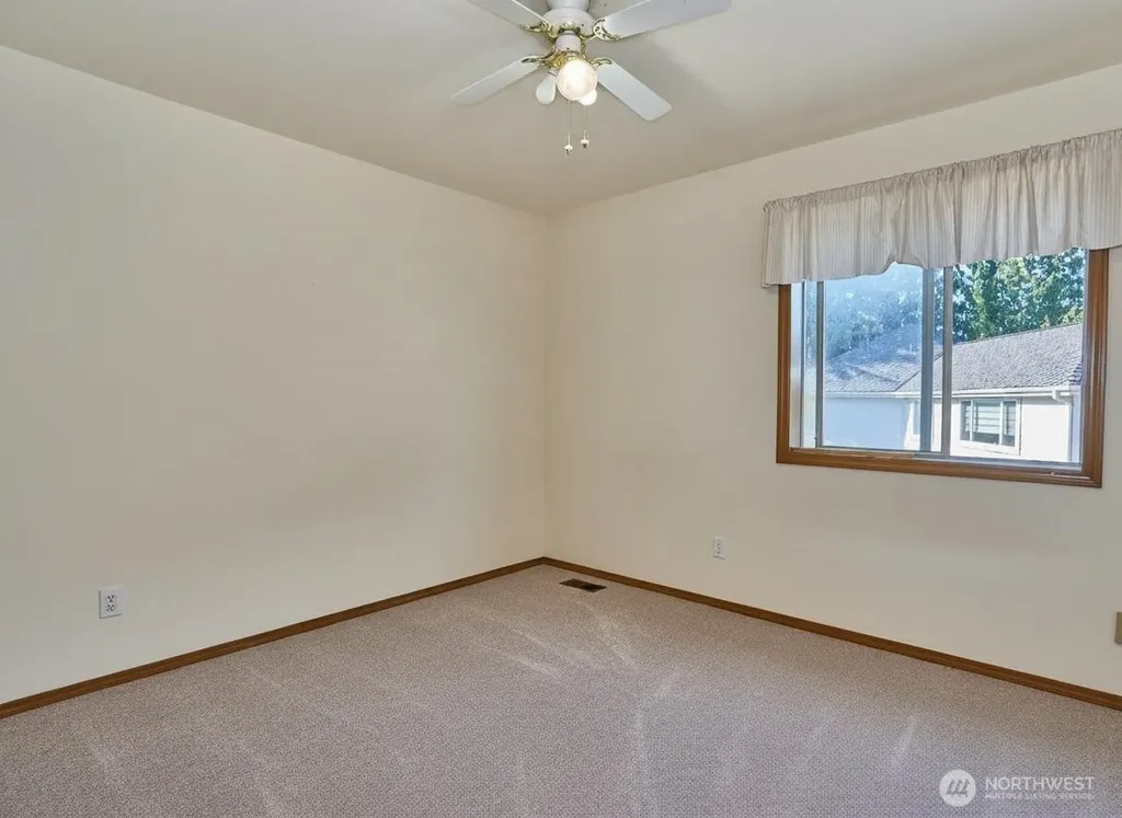 14542 SE 243rd Place Kent WA 98042