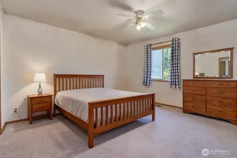 14542 SE 243rd Place Kent WA 98042