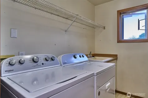 14542 SE 243rd Place Kent WA 98042