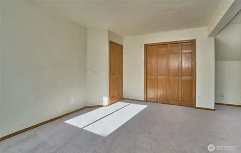 14542 SE 243rd Place Kent WA 98042