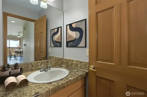 14542 SE 243rd Place Kent WA 98042