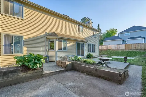 14542 SE 243rd Place Kent WA 98042