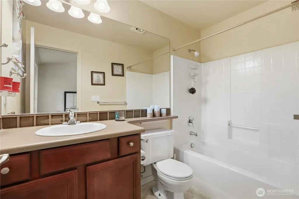 4812 Pointes Drive Mukilteo WA 98275