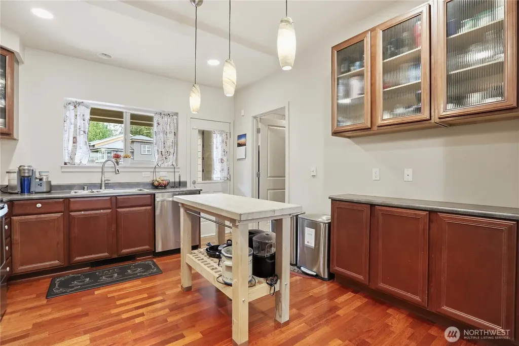 4812 Pointes Drive Mukilteo WA 98275