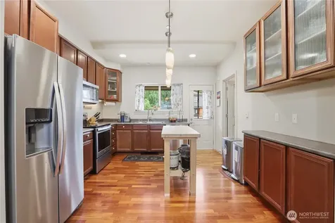 4812 Pointes Drive Mukilteo WA 98275