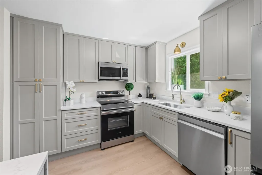916 Bowker Street SE Lacey WA 98503