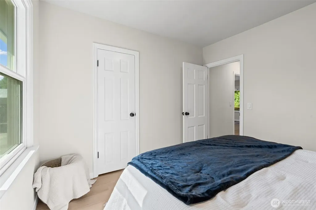 916 Bowker Street SE Lacey WA 98503