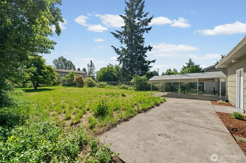 916 Bowker Street SE Lacey WA 98503