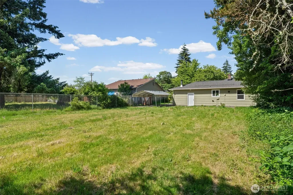 916 Bowker Street SE Lacey WA 98503