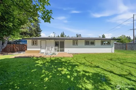 1615 N 196th Place Shoreline WA 98133