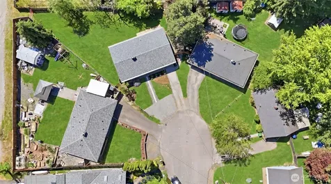 1615 N 196th Place Shoreline WA 98133