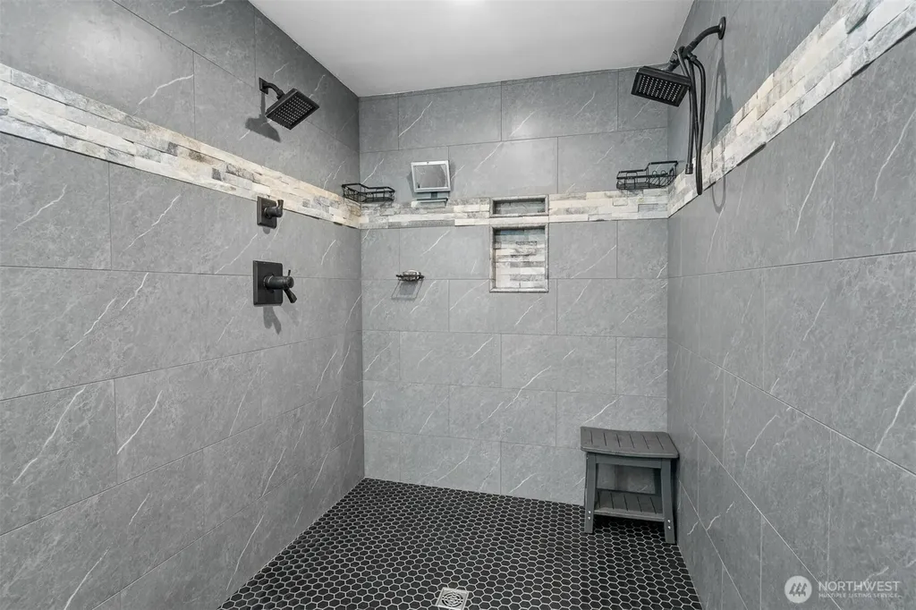 7824 196th Lane SW Rochester WA 98579