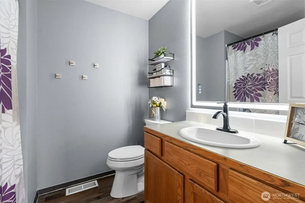 7824 196th Lane SW Rochester WA 98579