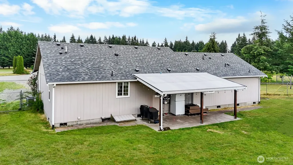 7824 196th Lane SW Rochester WA 98579