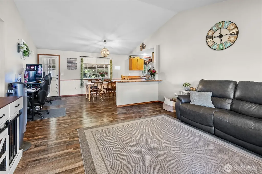 7824 196th Lane SW Rochester WA 98579