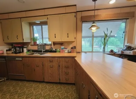 9651 21st Avenue SW Seattle WA 98106