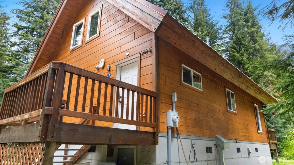 42 Gold Creek Lane Snoqualmie Pass WA 98068
