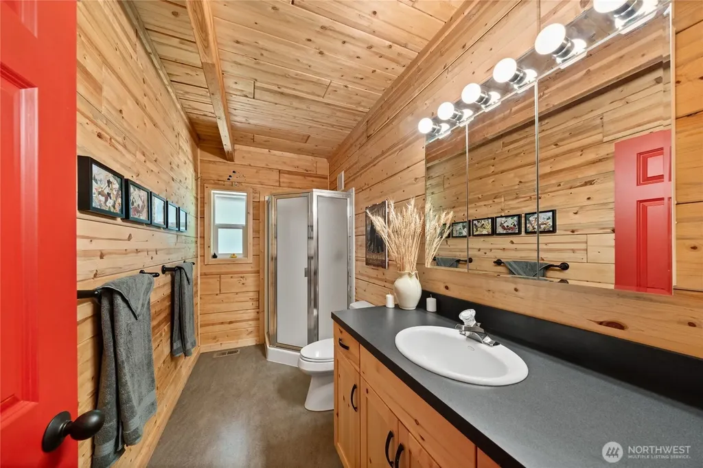 42 Gold Creek Lane Snoqualmie Pass WA 98068
