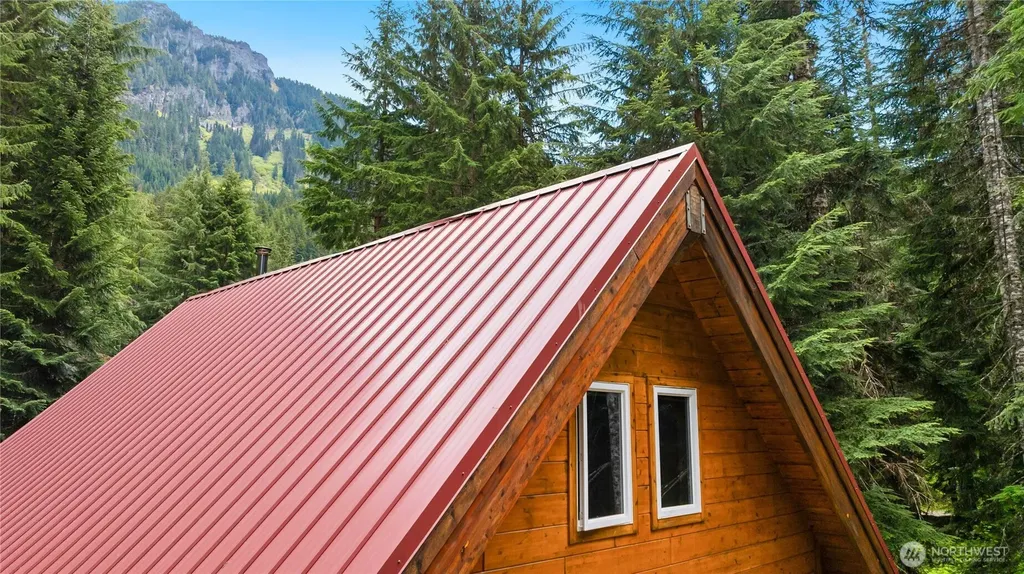 42 Gold Creek Lane Snoqualmie Pass WA 98068