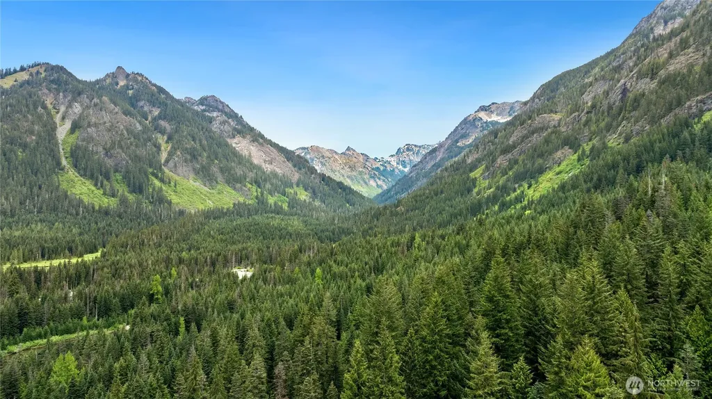 42 Gold Creek Lane Snoqualmie Pass WA 98068