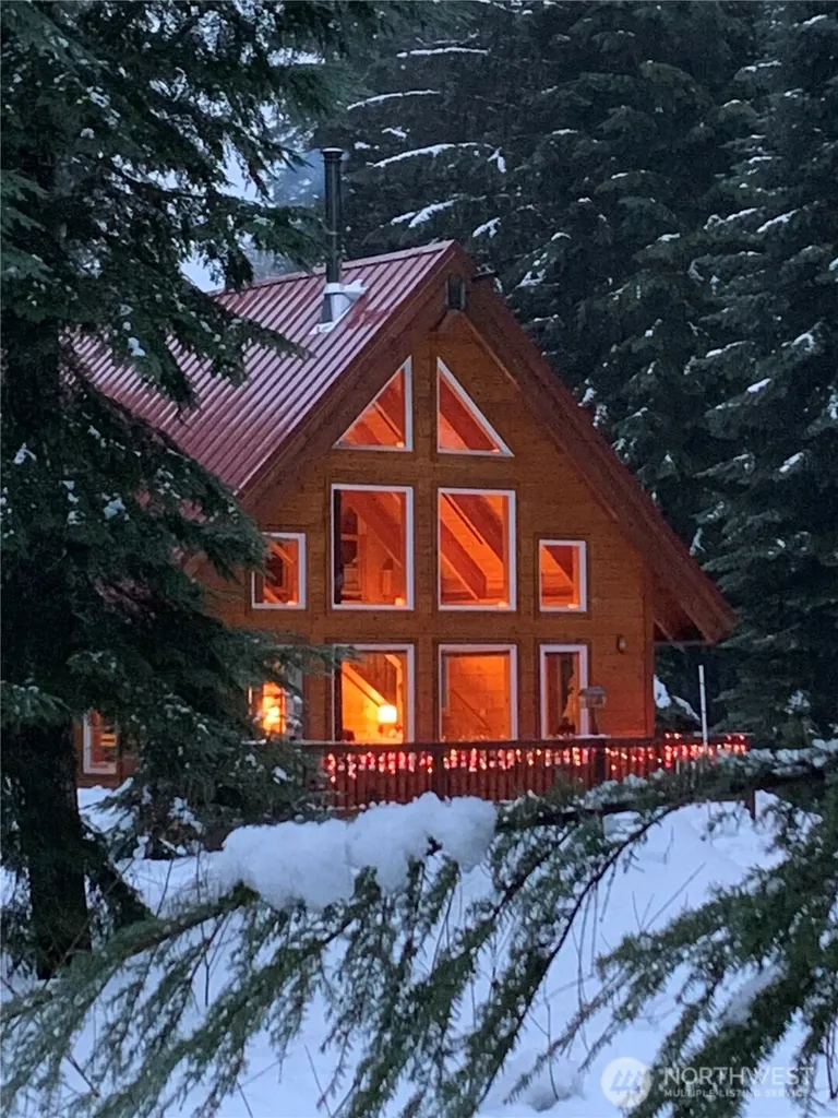 42 Gold Creek Lane Snoqualmie Pass WA 98068