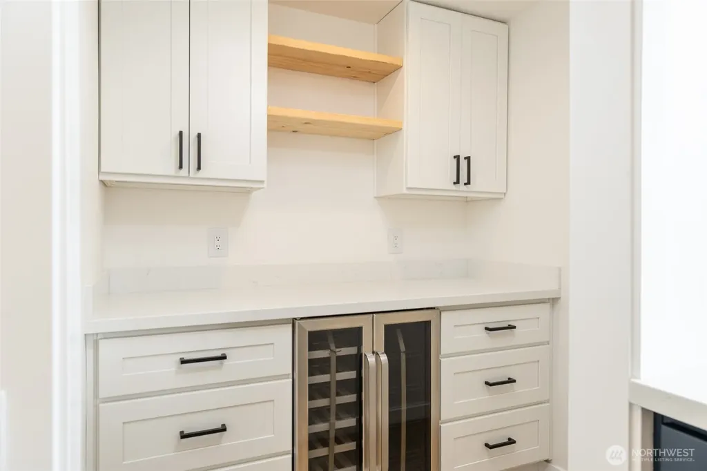 6320 Gregory Street W University Place WA 98466