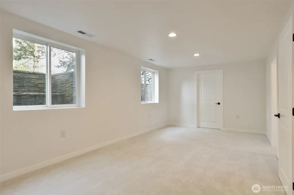 6320 Gregory Street W University Place WA 98466