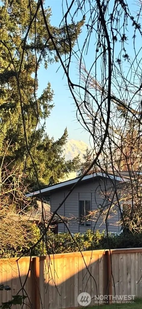 6320 Gregory Street W University Place WA 98466
